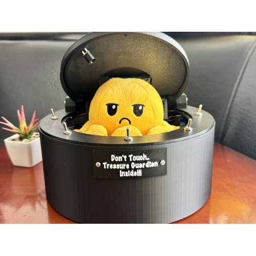 Дизайнерська ручна іграшка DON’T TOUCH!!! OCTOPUS TREASURE GUARDIAN INSIDE!!! BLACK EDITION